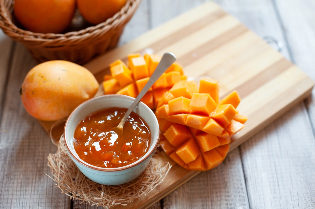 4 WAYS TO SAVE YOUR RIPE MANGOES FROM FOOD WASTE